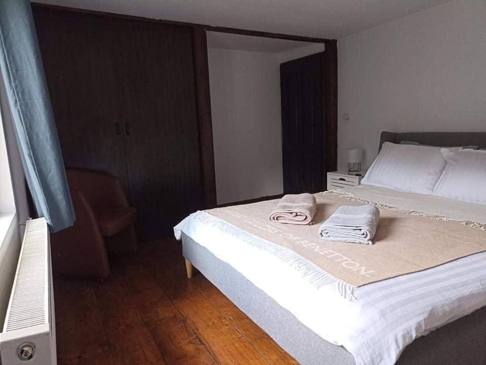 Hotel The Base- Balance Hub Veliko Tărnovo Esterno foto